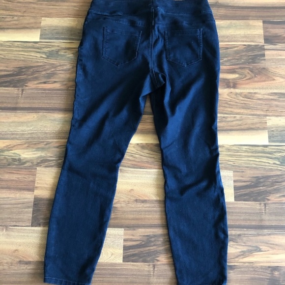 Fashion to Figure high waist jeans - Picture 2 of 6